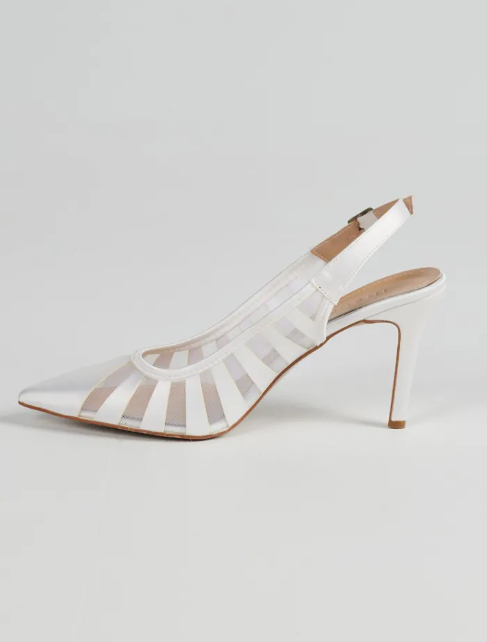 azra_heel__white_0.webp Insurge Shoes Azra Heel - White< Heels