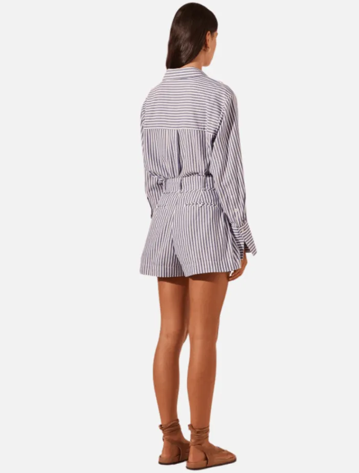 belted_short__chambrayblu_4.webp Shona Joy Belted Short - Chambray/Blue Ivory< Shorts