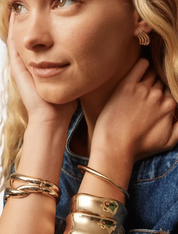 Jolie and Deen Beverly Cuff - Gold< Bracelets