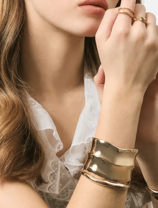 Jolie and Deen Beverly Cuff - Gold< Bracelets