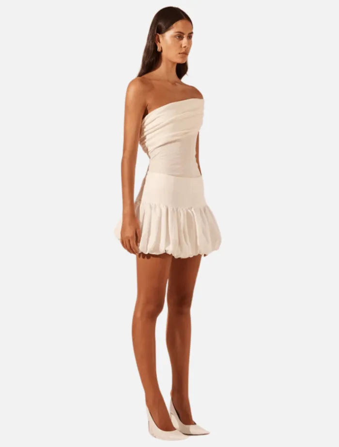 blanc_bubble_mini_skirt___3.webp Shona Joy Blanc Bubble Mini Skirt - Ivory< Skirts | Tops
