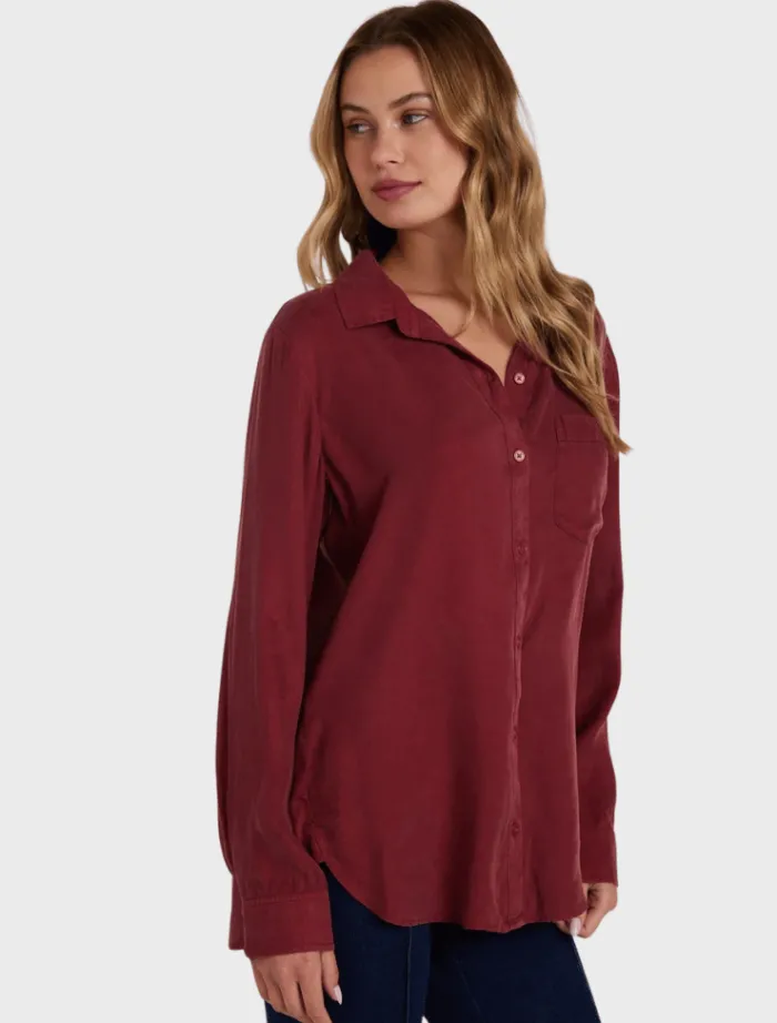 boyfriend_shirt__sweet_me_2.webp Bella Dahl Boyfriend Shirt - Sweet Merlot< Shirts | Tops