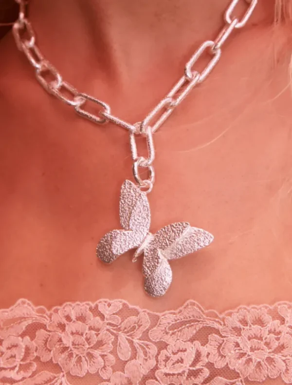 Emma Pills Butterfly Effect Necklace - Fearless Silver< Necklaces