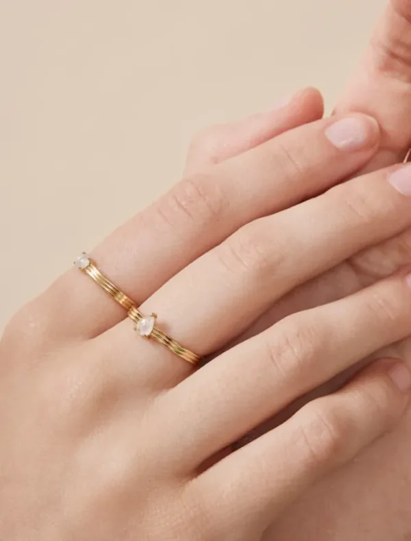 Jolie and Deen Lara Ring - Gold< Rings