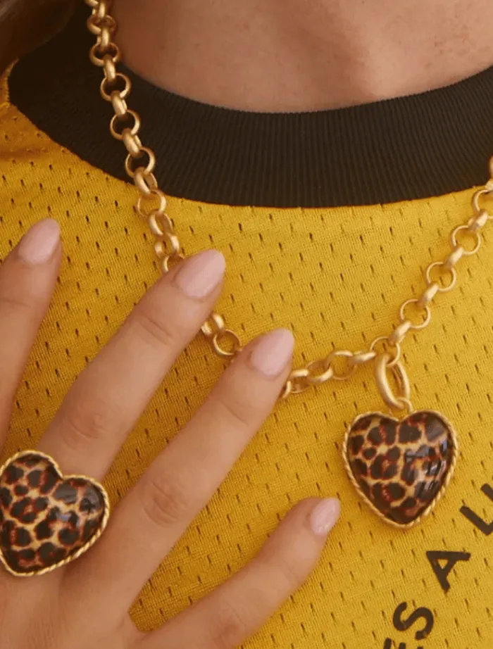 leopard_hot_heart_ring__l_2.webp Emma Pills Leopard Hot Heart Ring - Leopard< Rings