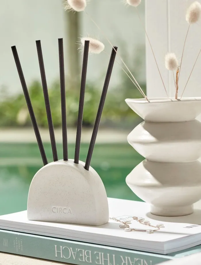 liquidless_diffuser_arc_1.webp Circa Home Liquidless Diffuser Arc< Diffusers