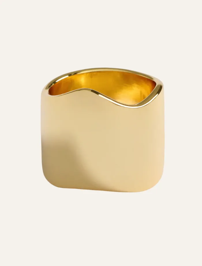 love_on_top_ring__gold_0.webp Emma Pills Love On Top Ring - Gold< Rings | Tops