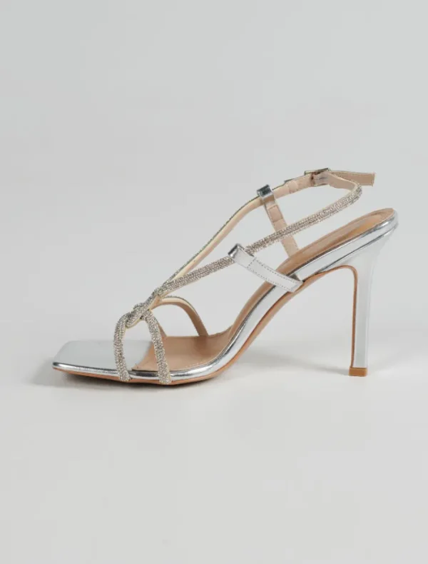 Insurge Shoes Nova Heel - Silver< Heels