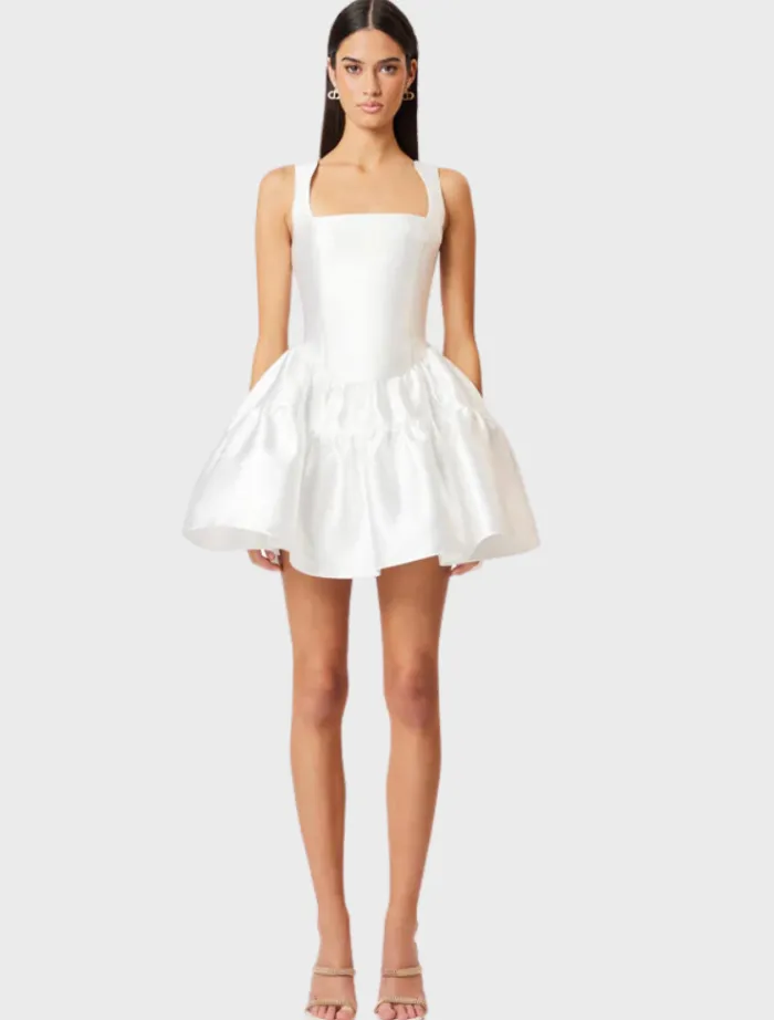oleander_fit_and_flare_dr_3.webp Elliatt Oleander Fit And Flare Dress - White< Casual Dresses | Mini Dresses