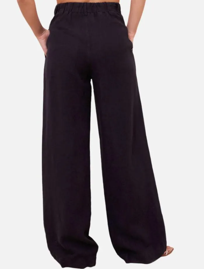 pleated_wide_leg_trousers_1.webp Bella Dahl Pleated Wide Leg Trousers -< Pants | Tops