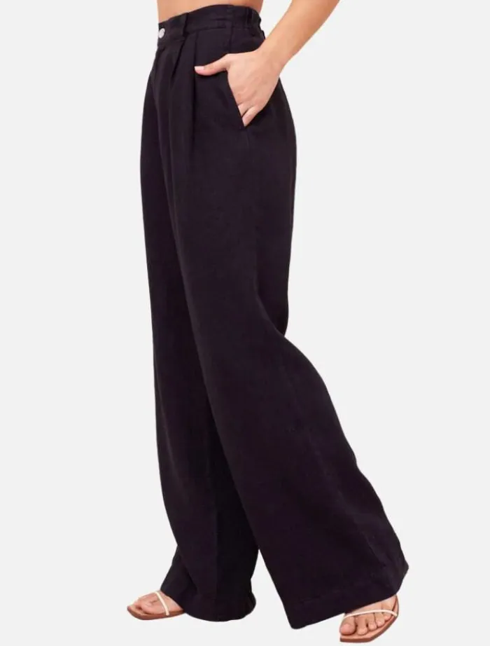 pleated_wide_leg_trousers_3.webp Bella Dahl Pleated Wide Leg Trousers -< Pants | Tops