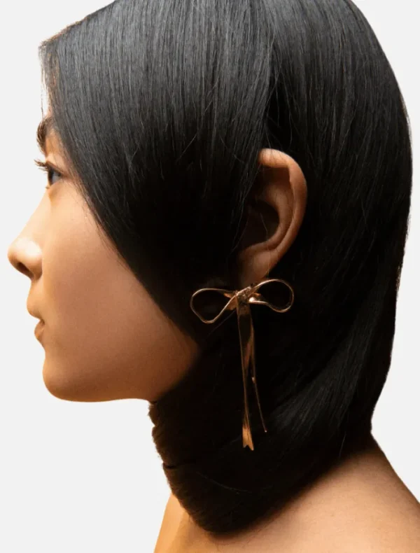 Susmie’s Queen Bow Earrings - Gold< Earrings