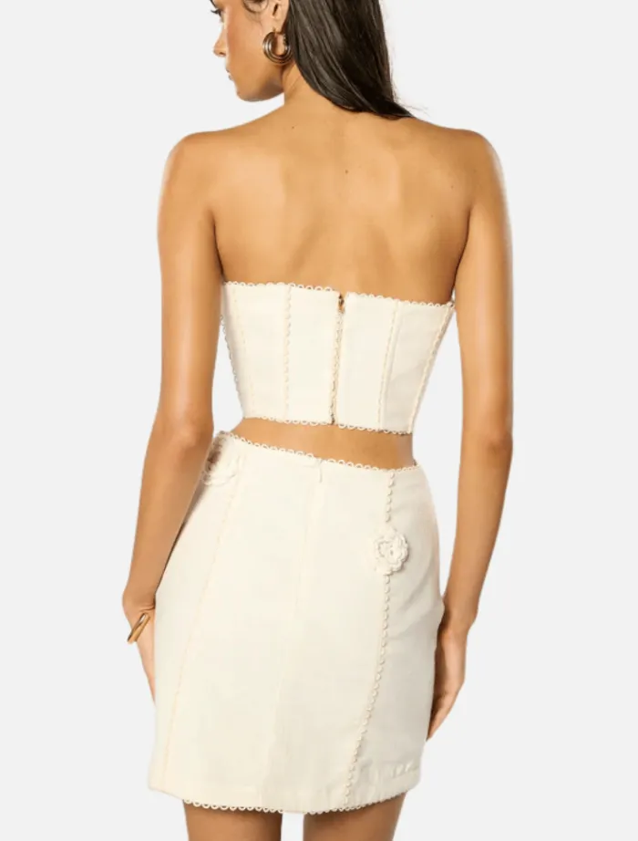 rosalind_short_skirt__whi_4.webp Winona Rosalind Short Skirt - White< Shorts | Skirts