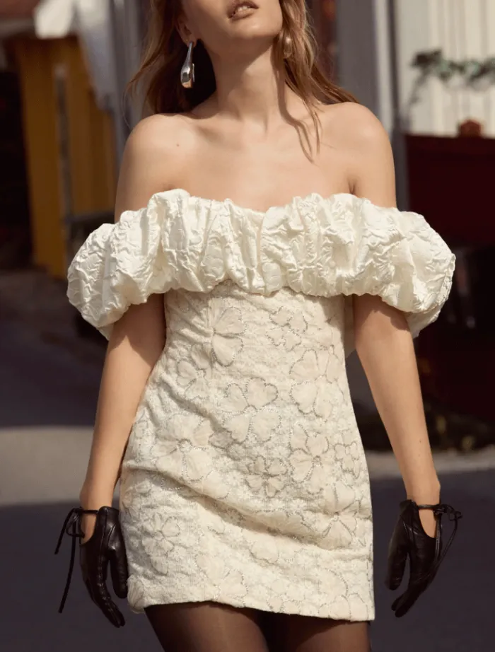 snowflake_daisy_mini_dres_5.webp For Love & Lemons Snowflake Daisy Mini Dress - Cream< Casual Dresses | Mini Dresses