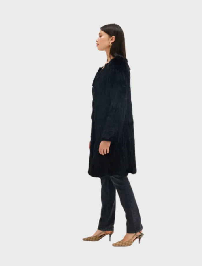 stella_coat__black_3.webp Bubish Stella Coat - Black< Wool Coat | Leather Jacket