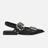 Alias Mae Zia - Black< Flats